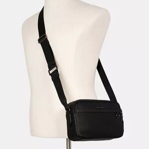 NWT Coach Graham Black Leather Crossbody